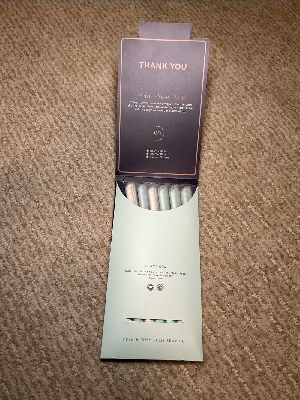 NEW! Ennva Reusable Razors - Pastel Mint & Silver